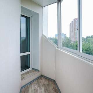 Хостел Какаду Хабаровск 2-местный стандарт с балконом (общий с/у)-4