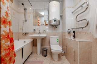 Хостел Какаду Хабаровск Номер комфорт улучшенный-17