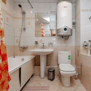 Хостел Какаду Хабаровск Жилая комната в 3-комнатной квартире Ш10-103-21