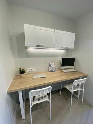 Хостел Какаду Хабаровск 3-местный женский номер "Candy" Пятая категория-8