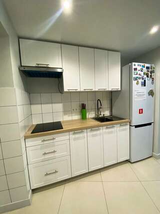 Хостел Какаду Хабаровск 8-местный мужской номер "Lime" Пятая категория-7