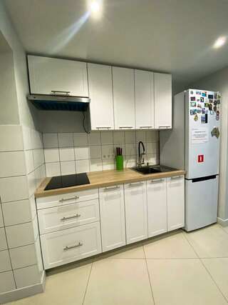 Хостел Какаду Хабаровск Кровать в 3-местном общем женском номере-3