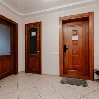 Хостел Какаду Хабаровск Жилая комната в 3-комнатной квартире Ш10-103-16