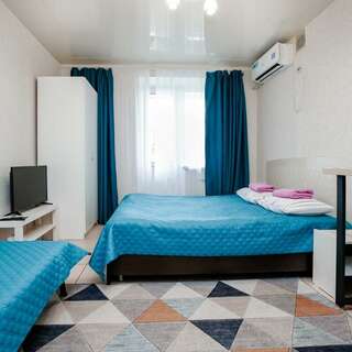 Хостел Какаду Хабаровск 2-местный стандарт с балконом (общий с/у)-1