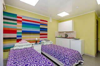 Хостел Какаду Хабаровск Жилая комната со своим санузлом и кухней "Сhocolate" С19-119 (1-3)-5