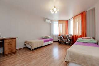 Хостел Какаду Хабаровск 2-комнатные апартаменты стандарт Orange-1