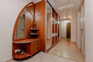 Хостел Какаду Хабаровск Номер комфорт улучшенный-14