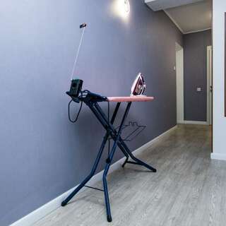 Хостел Какаду Хабаровск Жилая комната с раздельными кроватями в 3-комнатной квартире, общим санузлом и кухней Ш10-24 (3)-6